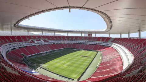 翔蓝主场烽火连城，NBL四连冠征程中，数据之谜能否助力捍卫荣耀之战？