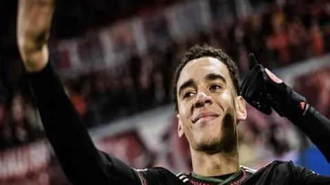 南安普顿迎战利物浦：英超第12轮赛事